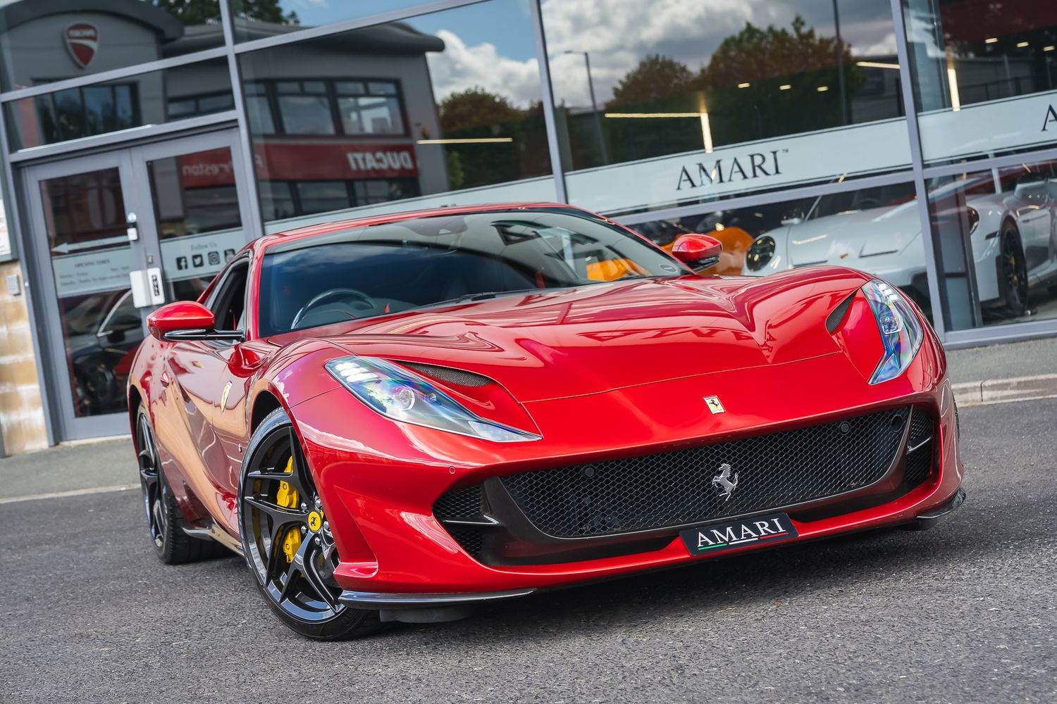 FERRARI 812 SUPERFAST
