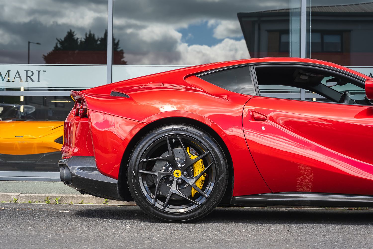 FERRARI 812 SUPERFAST
