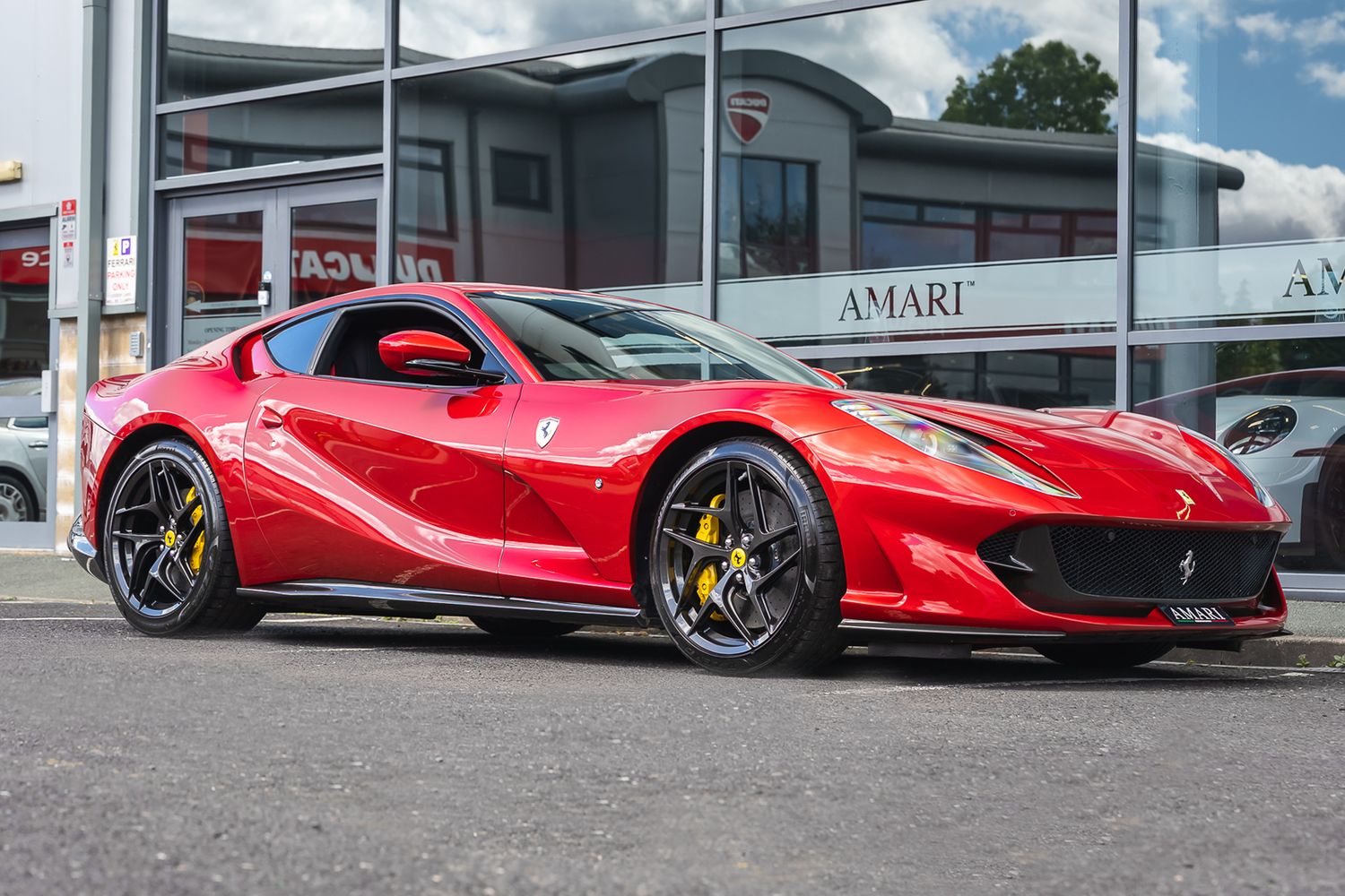 FERRARI 812 SUPERFAST