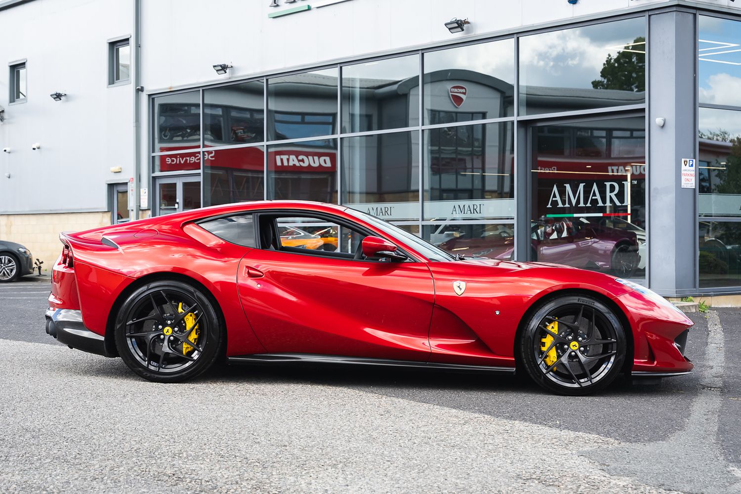 FERRARI 812 SUPERFAST