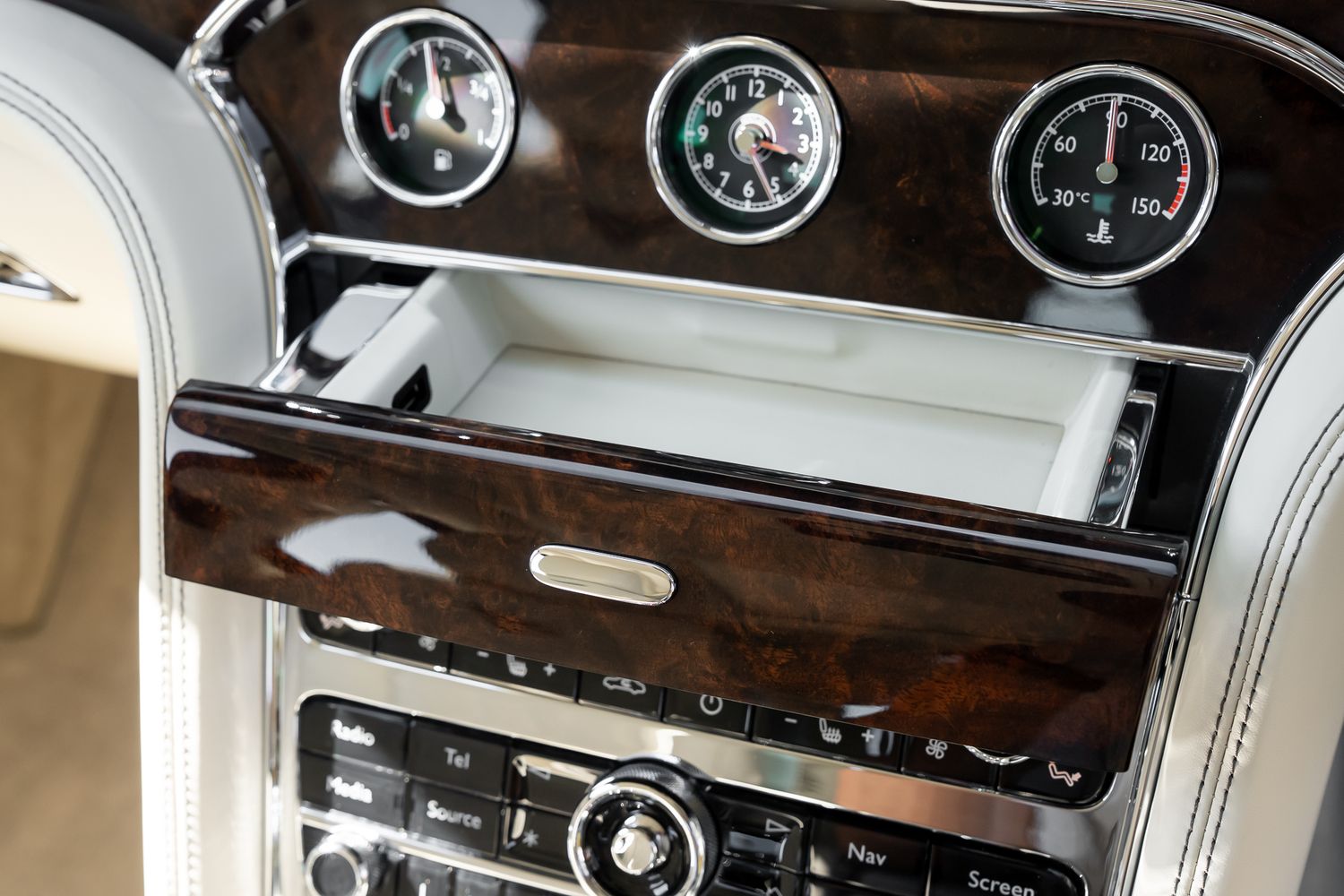 Bentley Mulsanne EWB Mulliner – Centenary Specification V8 Extended Wheelbase