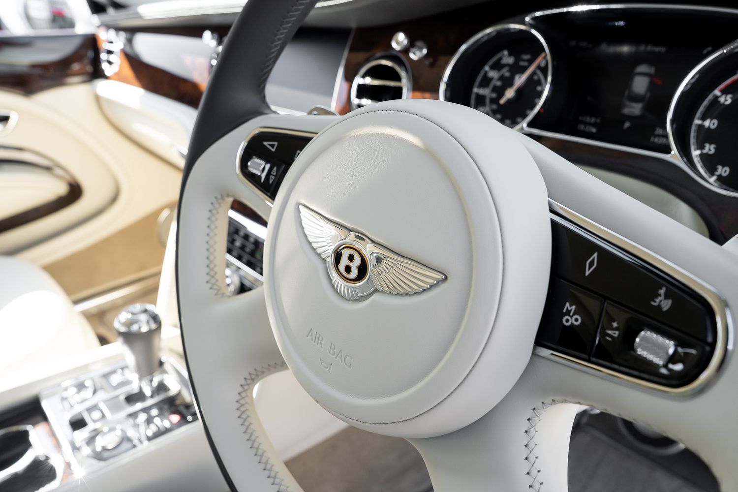 Bentley Mulsanne EWB Mulliner – Centenary Specification V8 Extended Wheelbase