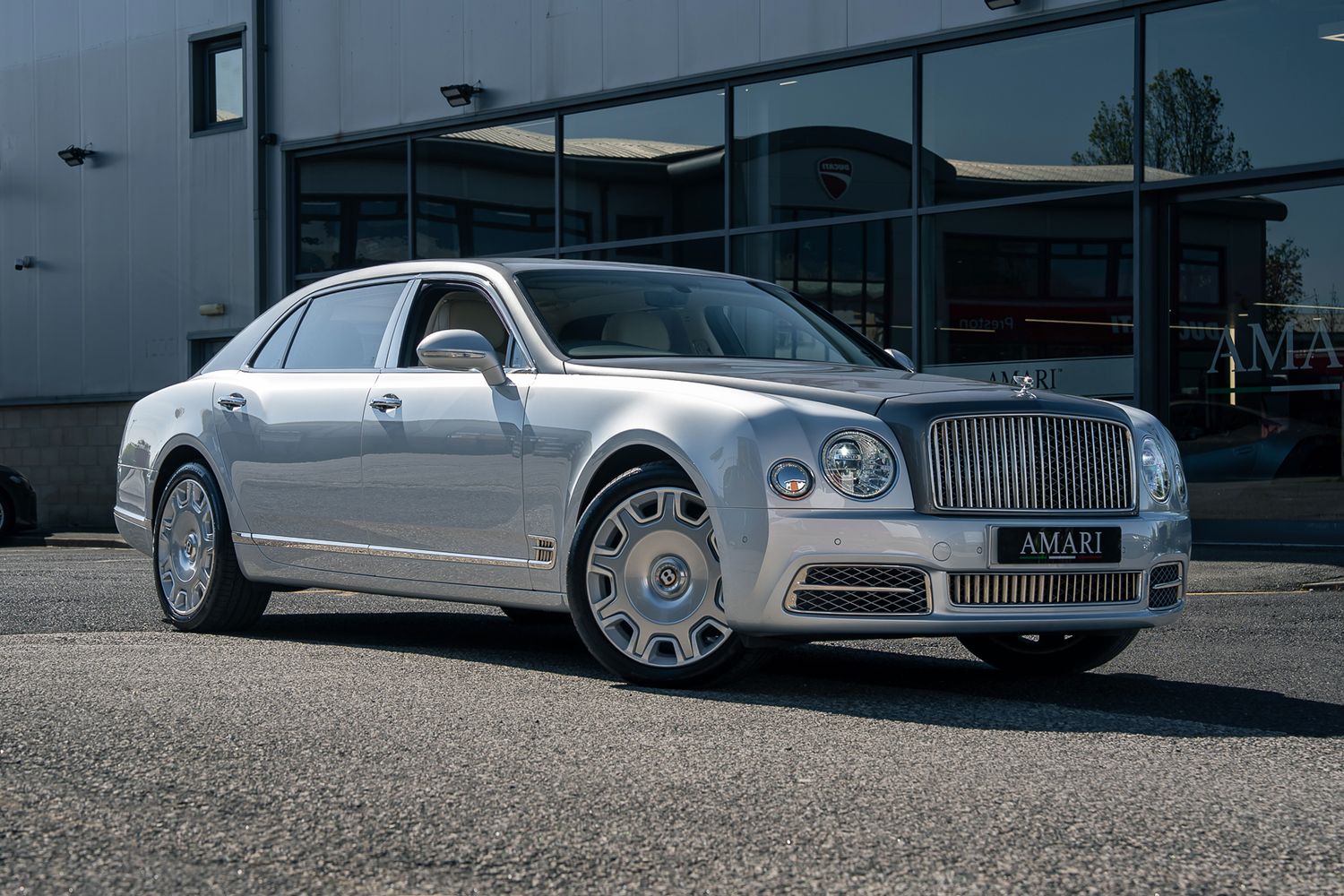 Bentley Mulsanne EWB Mulliner – Centenary Specification V8 Extended Wheelbase