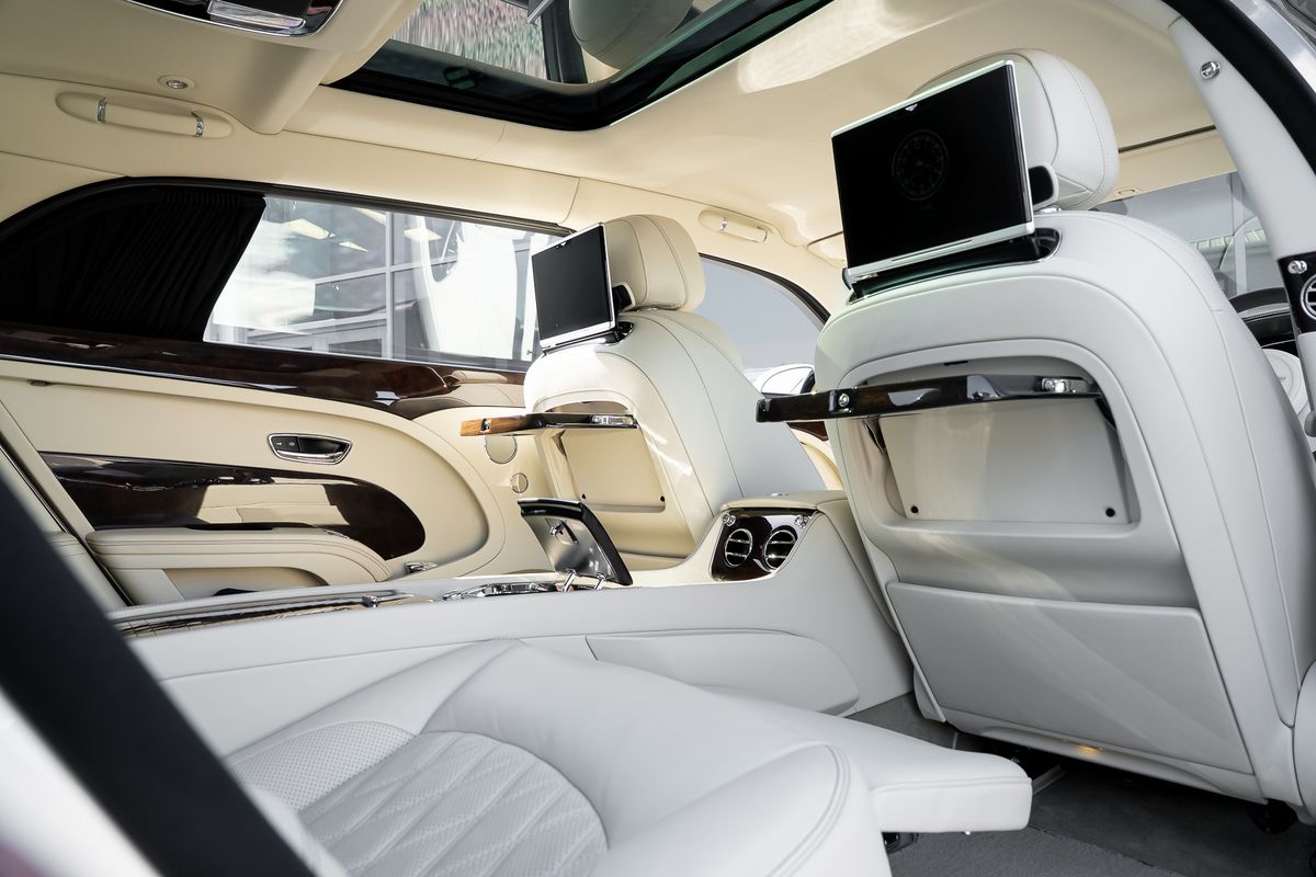 Bentley Mulsanne EWB Mulliner – Centenary Specification V8 Extended Wheelbase