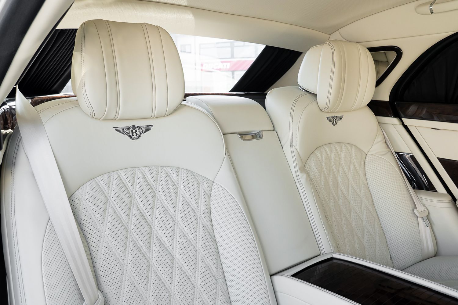 Bentley Mulsanne EWB Mulliner – Centenary Specification V8 Extended Wheelbase