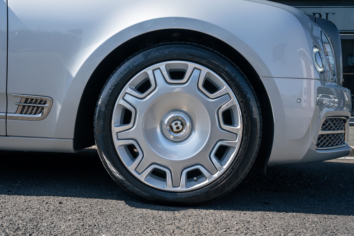 Bentley Mulsanne EWB Mulliner – Centenary Specification V8 Extended Wheelbase