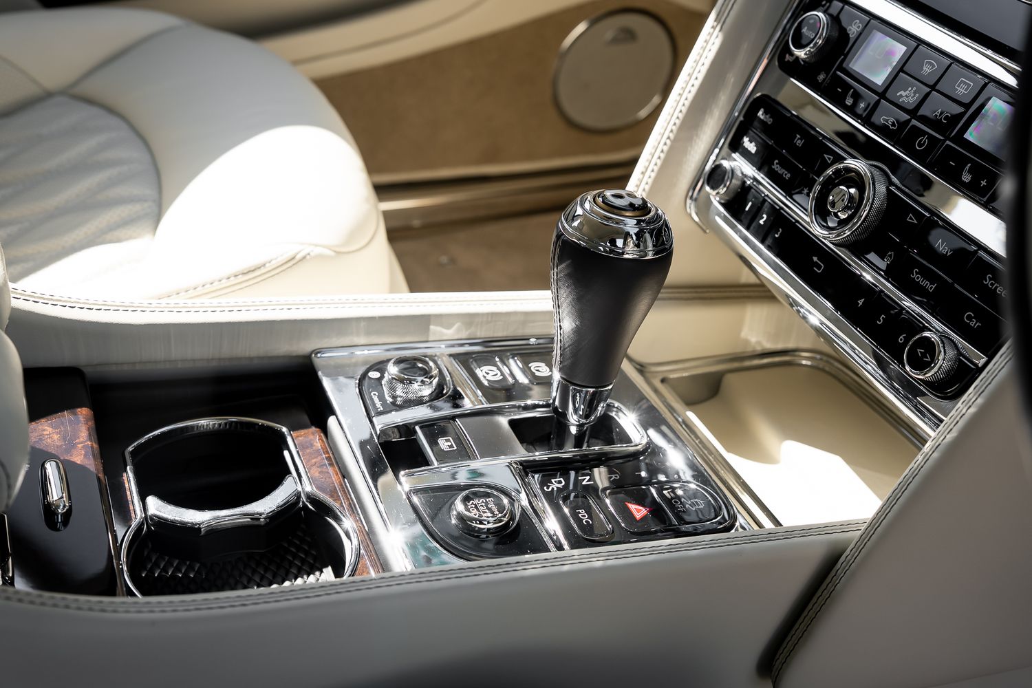 Bentley Mulsanne EWB Mulliner – Centenary Specification V8 Extended Wheelbase