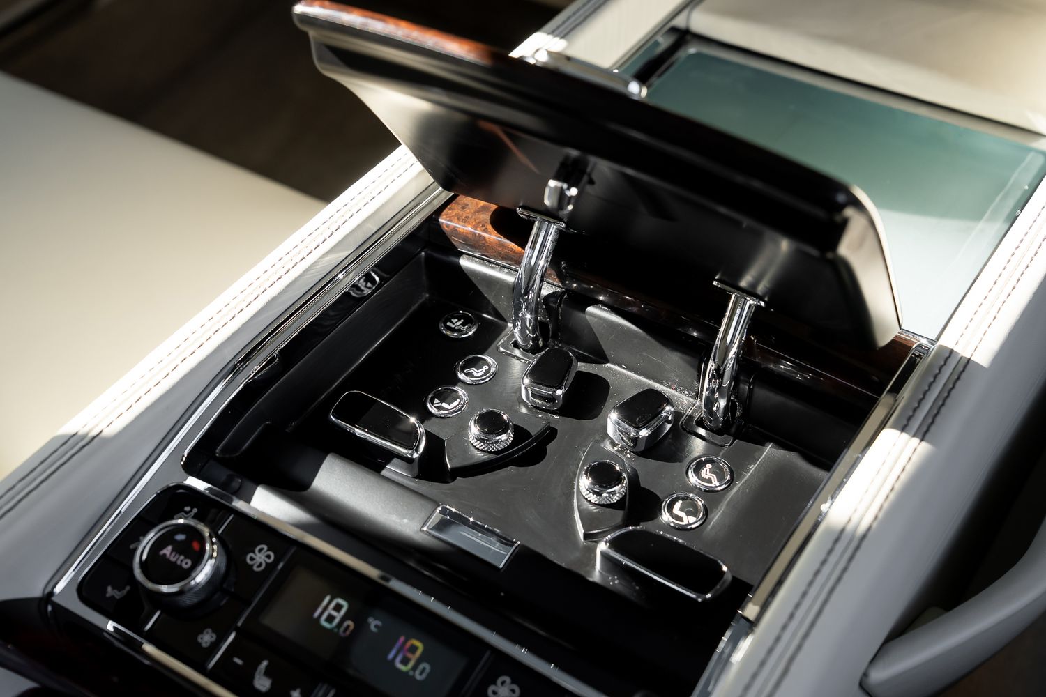 Bentley Mulsanne EWB Mulliner – Centenary Specification V8 Extended Wheelbase