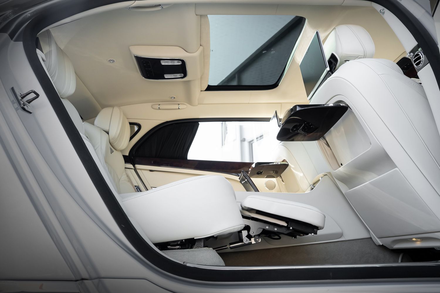 Bentley Mulsanne EWB Mulliner – Centenary Specification V8 Extended Wheelbase