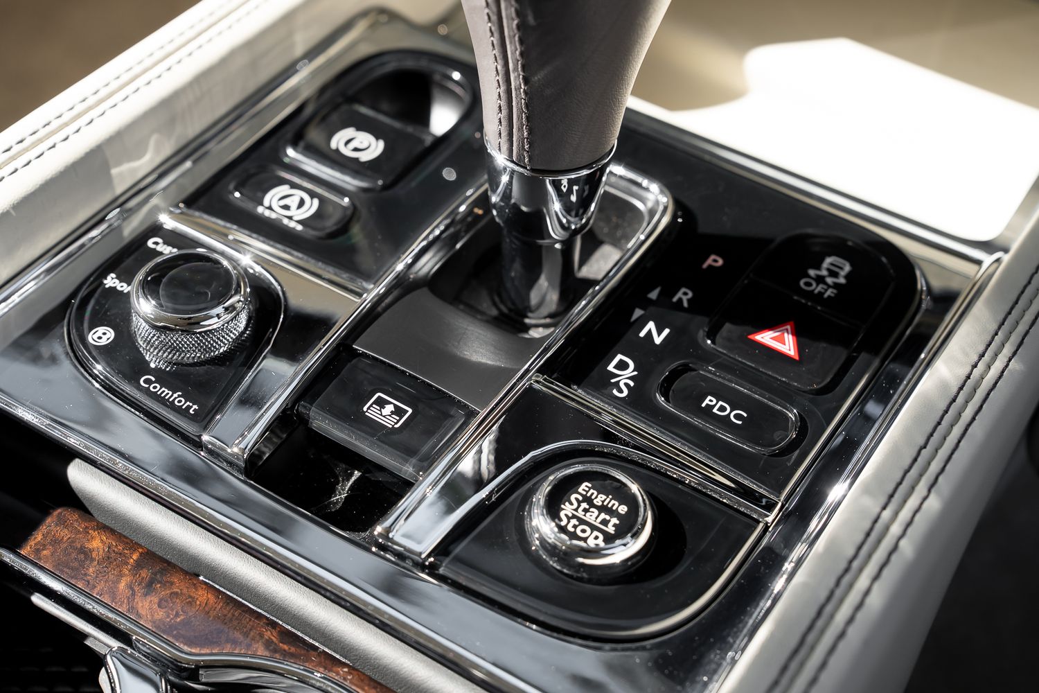 Bentley Mulsanne EWB Mulliner – Centenary Specification V8 Extended Wheelbase