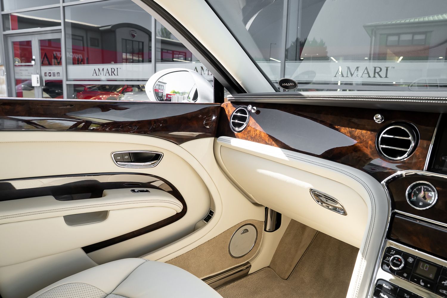 Bentley Mulsanne EWB Mulliner – Centenary Specification V8 Extended Wheelbase