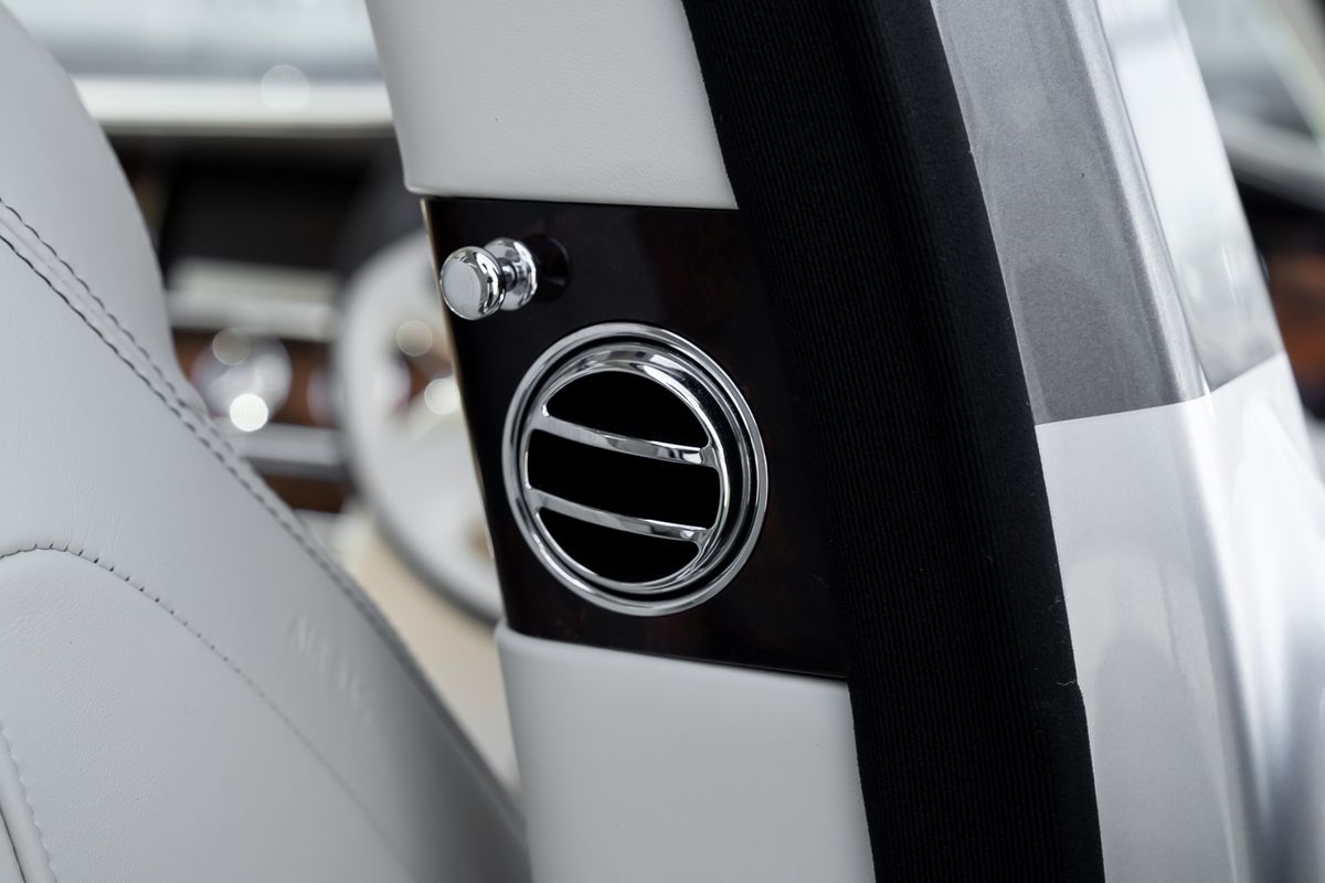 Bentley Mulsanne EWB Mulliner – Centenary Specification V8 Extended Wheelbase