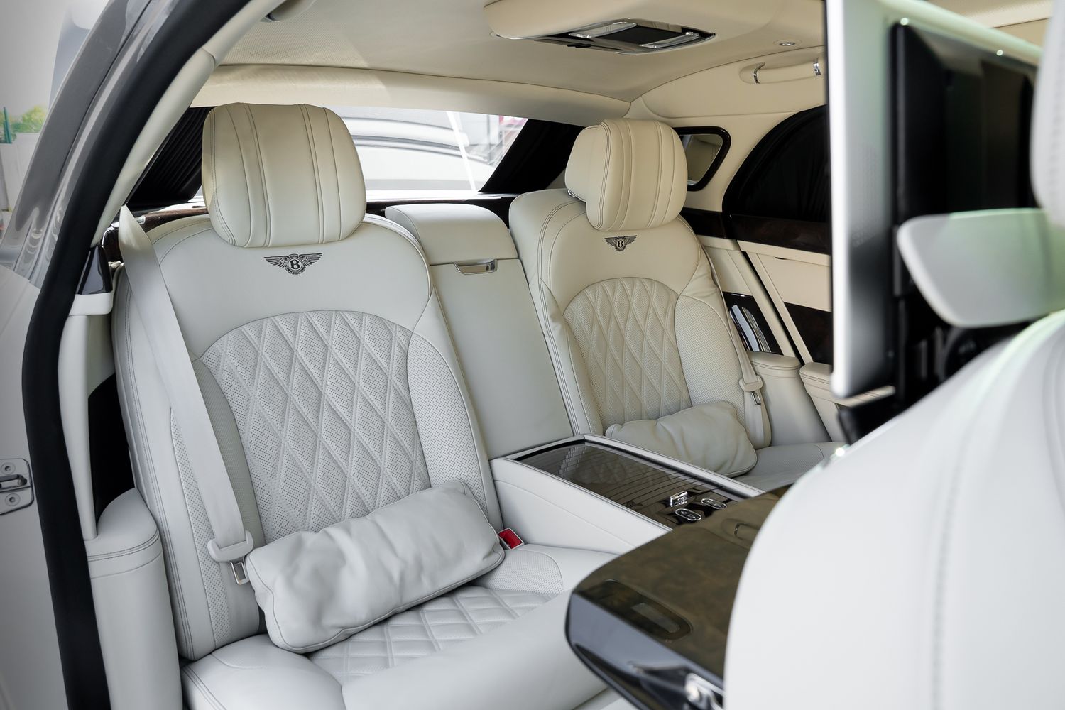 Bentley Mulsanne EWB Mulliner – Centenary Specification V8 Extended Wheelbase