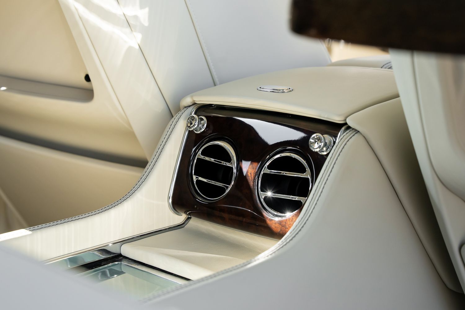 Bentley Mulsanne EWB Mulliner – Centenary Specification V8 Extended Wheelbase