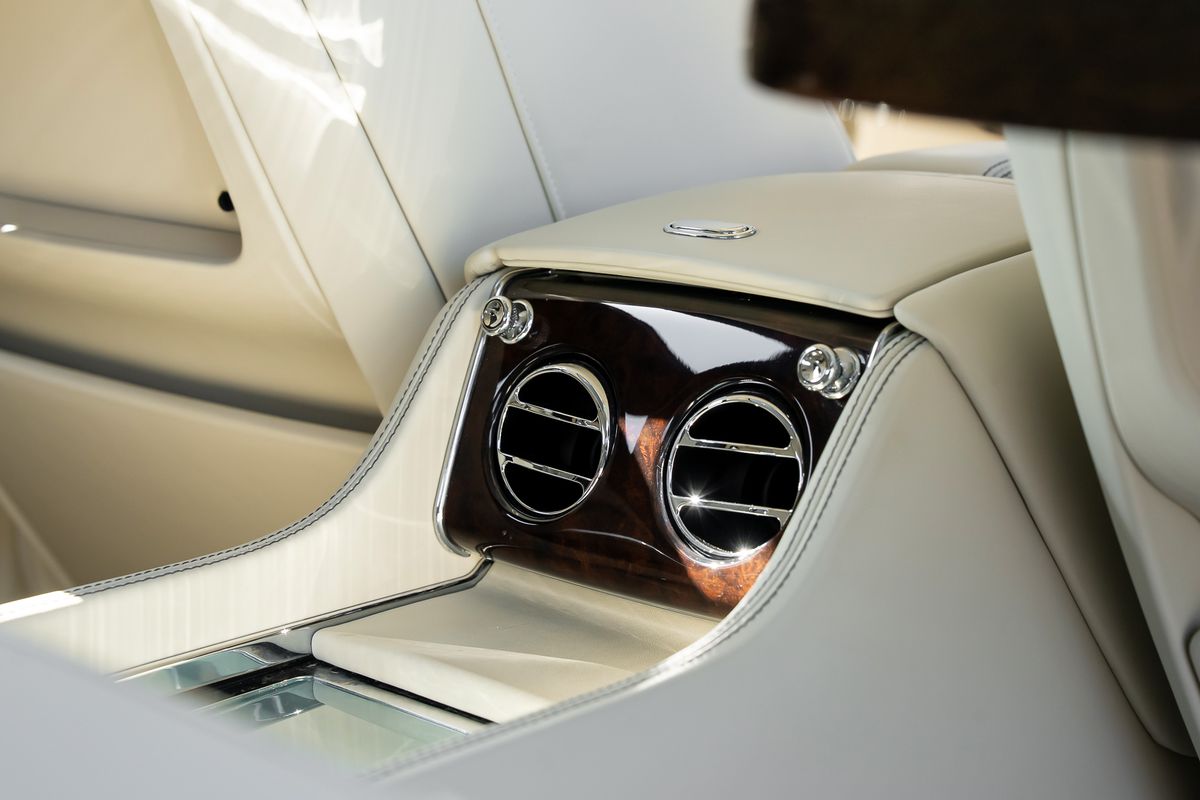 Bentley Mulsanne EWB Mulliner – Centenary Specification V8 Extended Wheelbase