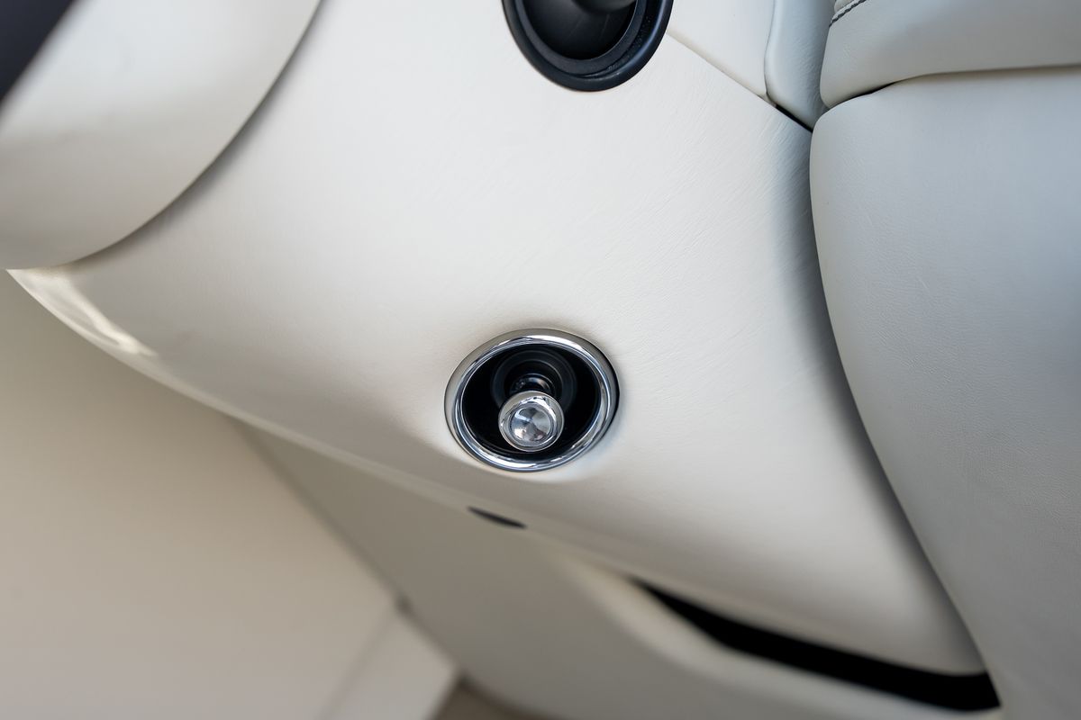 Bentley Mulsanne EWB Mulliner – Centenary Specification V8 Extended Wheelbase