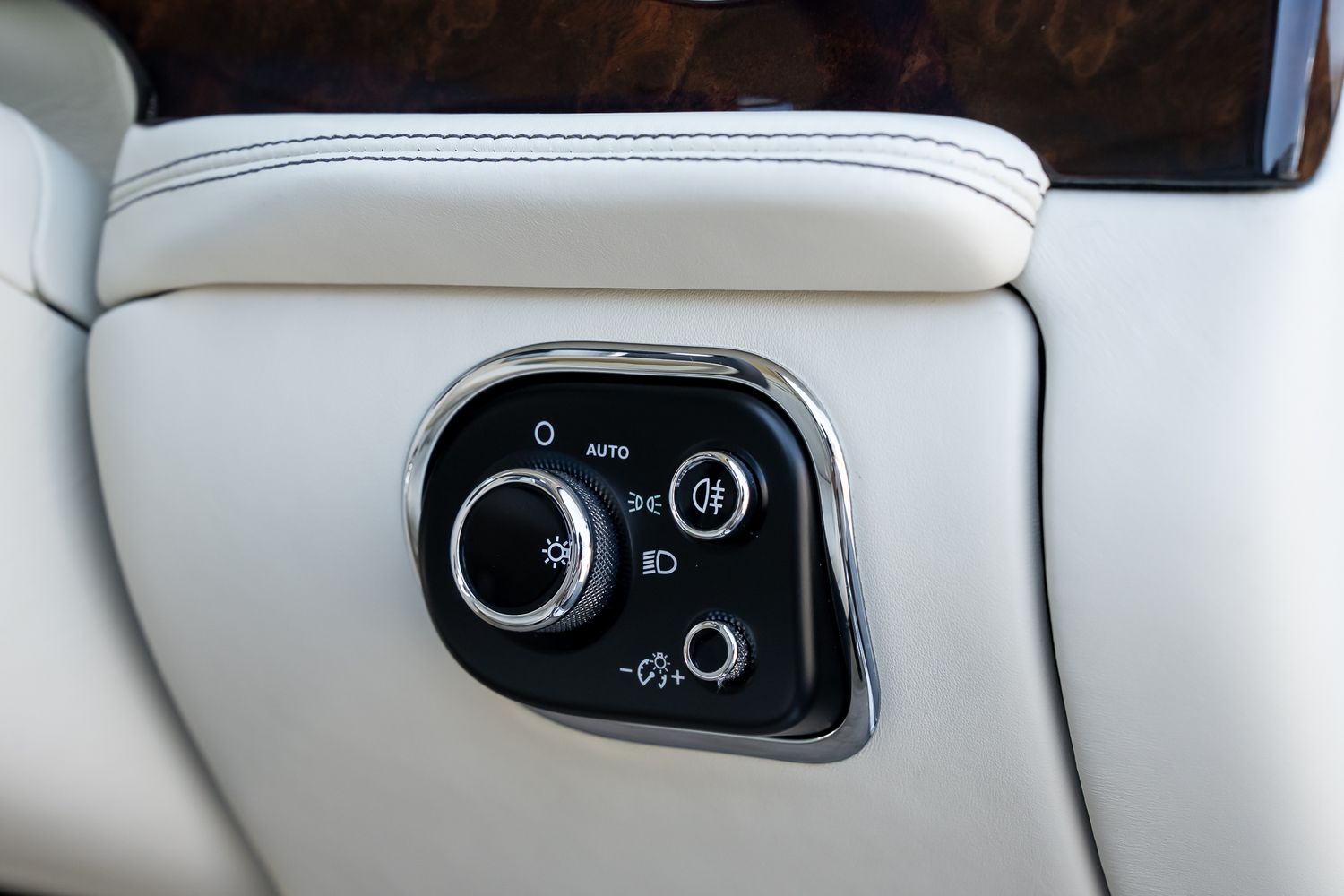 Bentley Mulsanne EWB Mulliner – Centenary Specification V8 Extended Wheelbase