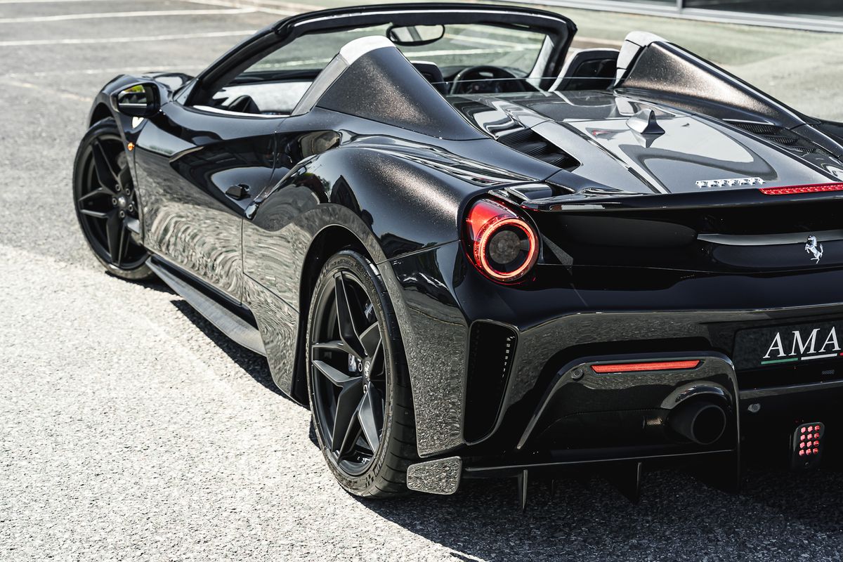 FERRARI 488 PISTA SPIDER