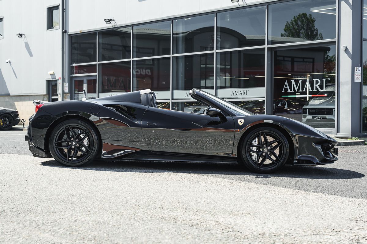 FERRARI 488 PISTA SPIDER