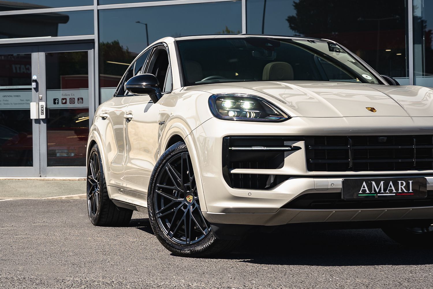 Porsche Cayenne V6 E-Hybrid Auto V6 E-Hybrid