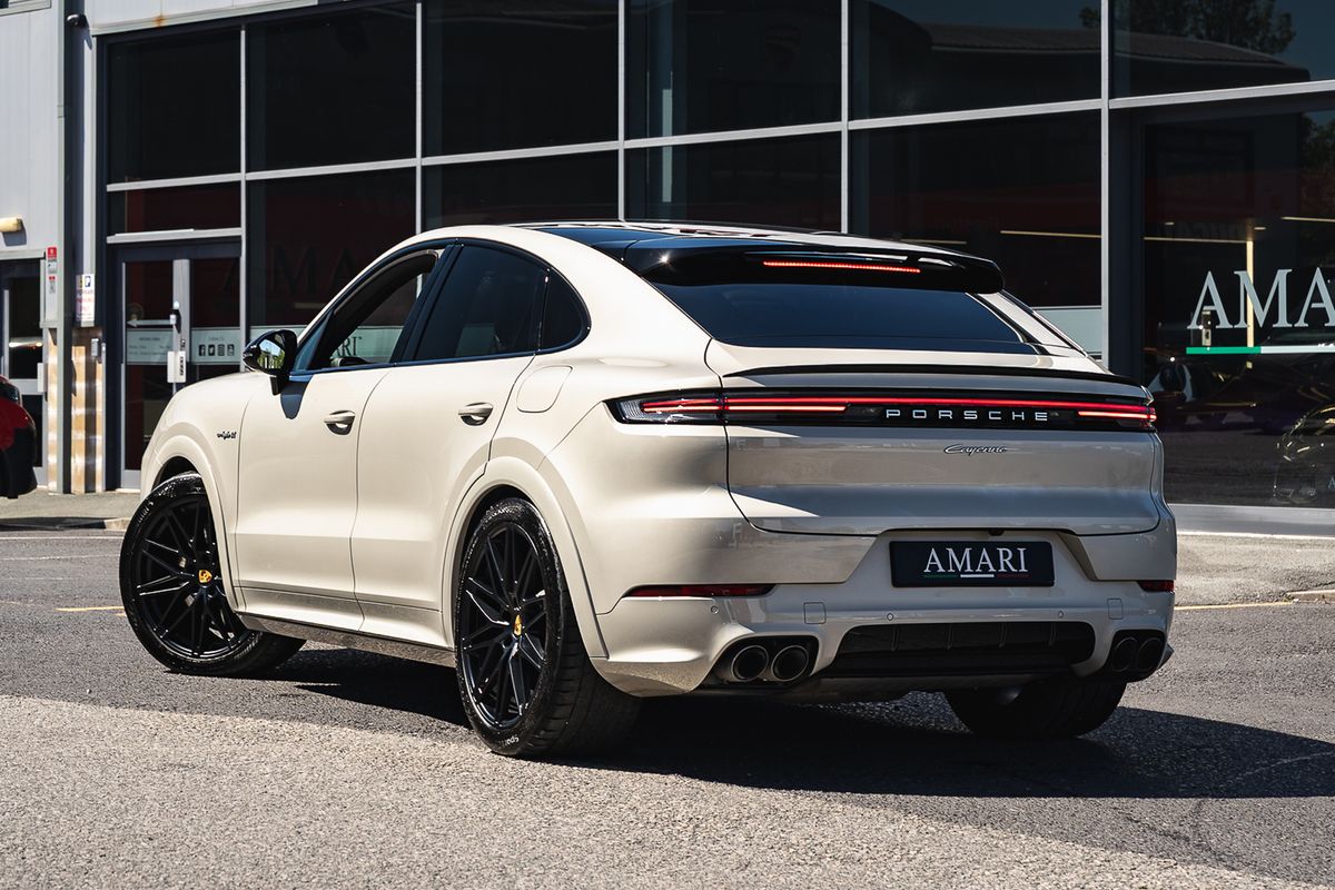 PORSCHE CAYENNE V6 E-HYBRID Coupe V6 E-Hybrid
