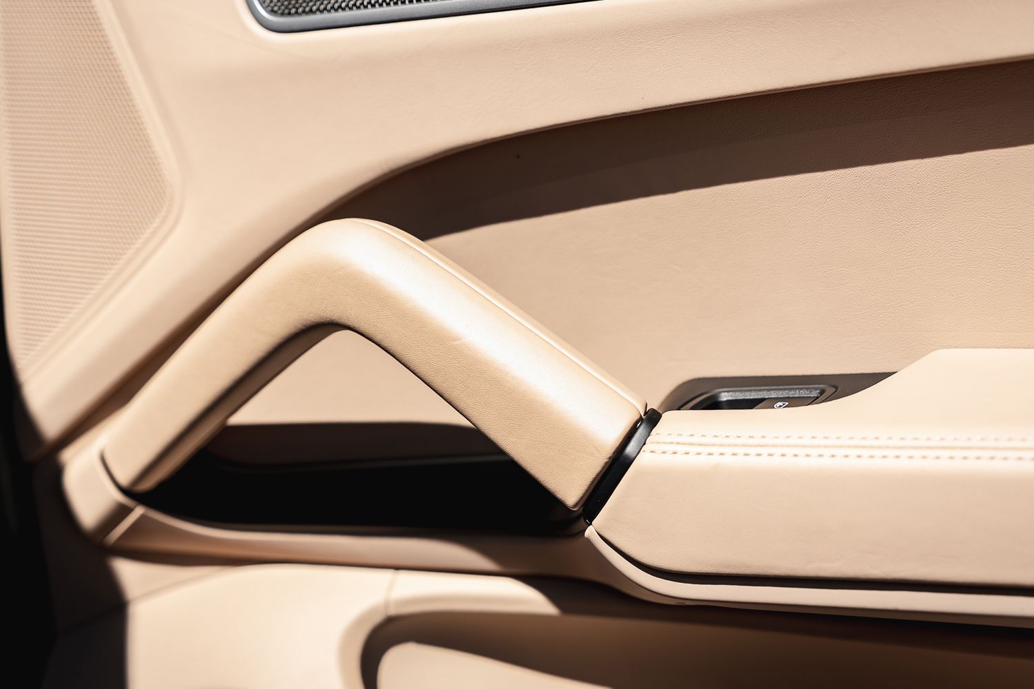 Porsche Cayenne V6 E-Hybrid Auto V6 E-Hybrid