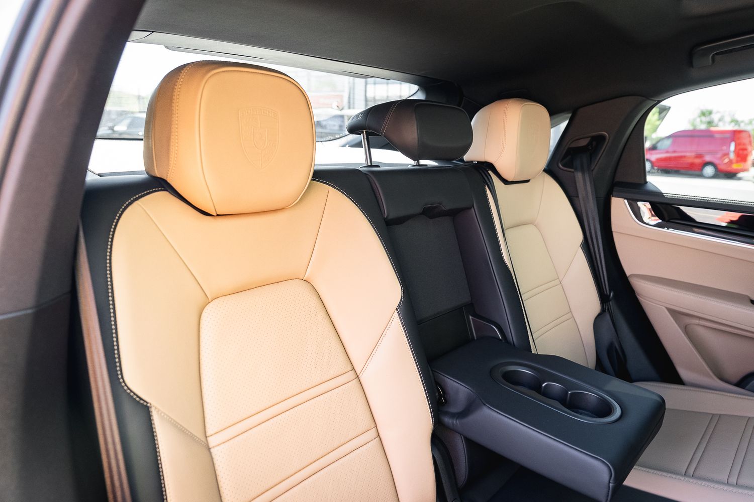 Porsche Cayenne V6 E-Hybrid Auto V6 E-Hybrid