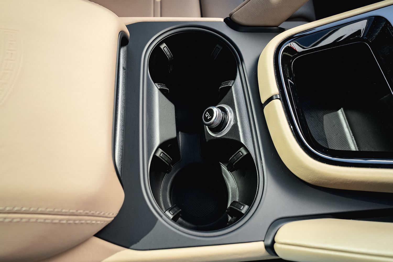 Porsche Cayenne V6 E-Hybrid Auto V6 E-Hybrid