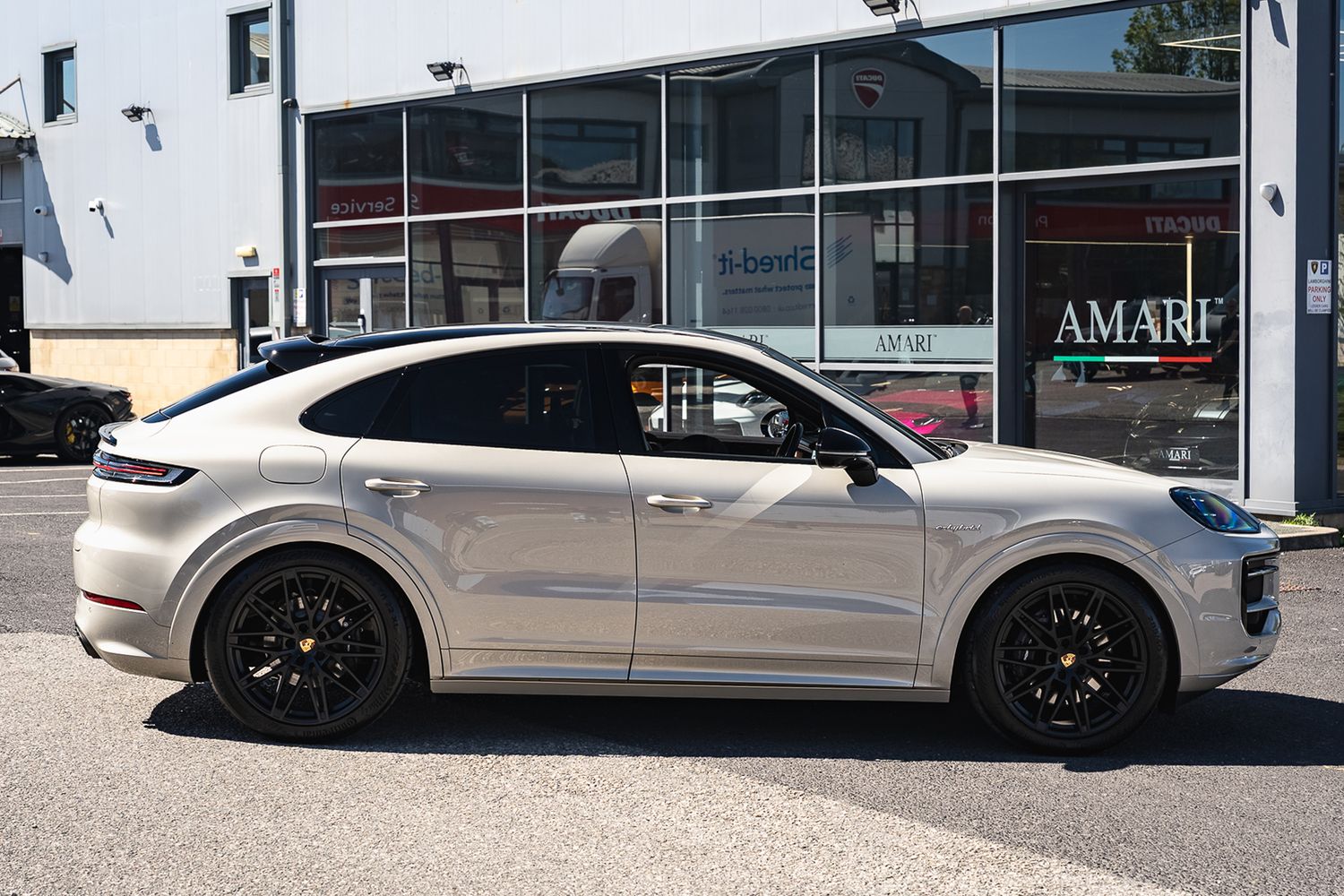 Porsche Cayenne V6 E-Hybrid Auto V6 E-Hybrid