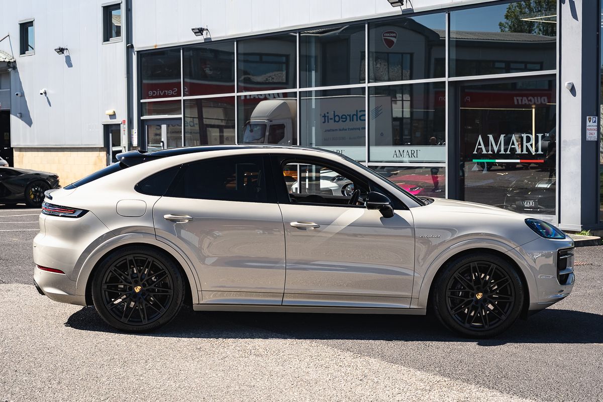 PORSCHE CAYENNE V6 E-HYBRID Coupe V6 E-Hybrid