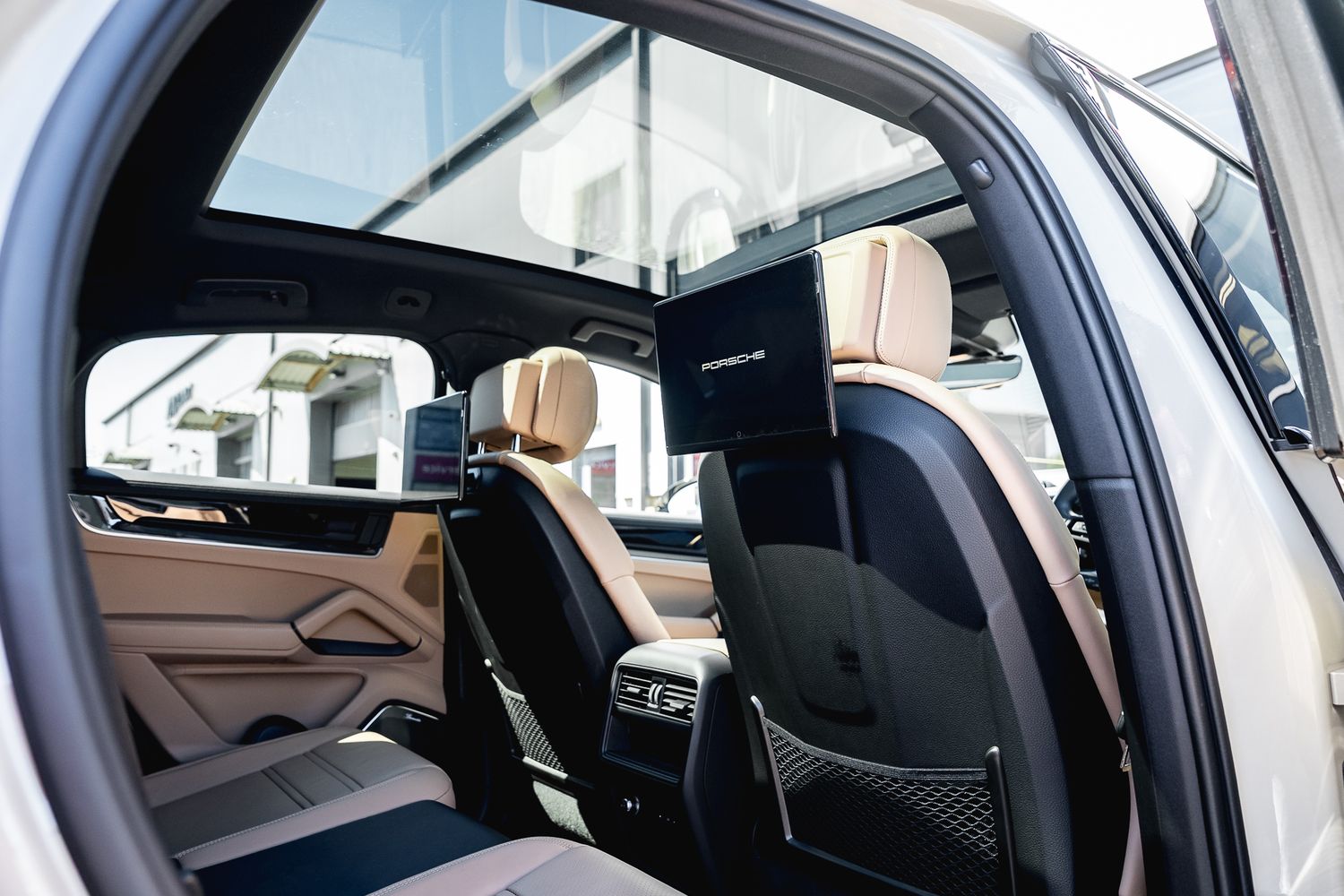 Porsche Cayenne V6 E-Hybrid Auto V6 E-Hybrid
