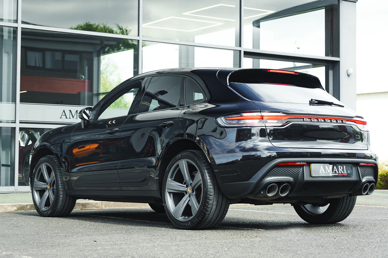 Porsche Macan Semi-Auto PDK