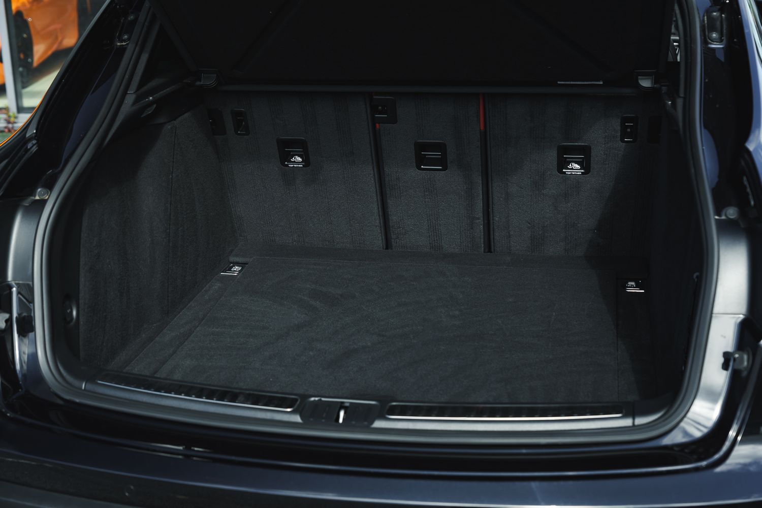 Porsche Macan Semi-Auto PDK