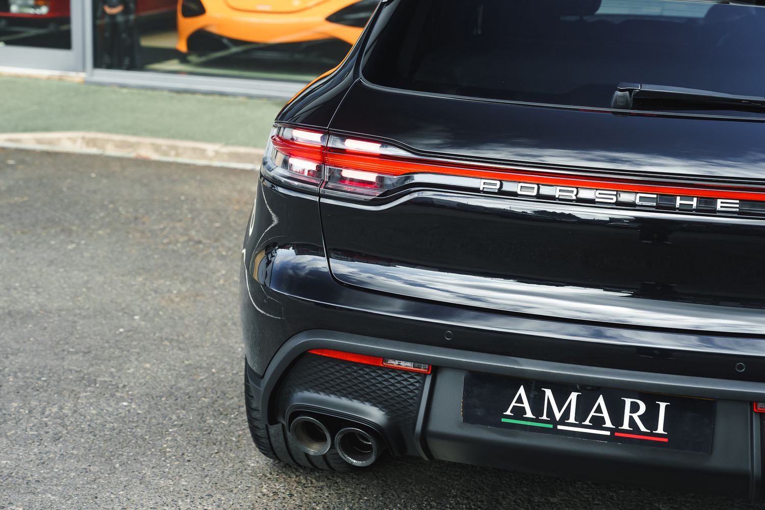 Porsche Macan Semi-Auto PDK