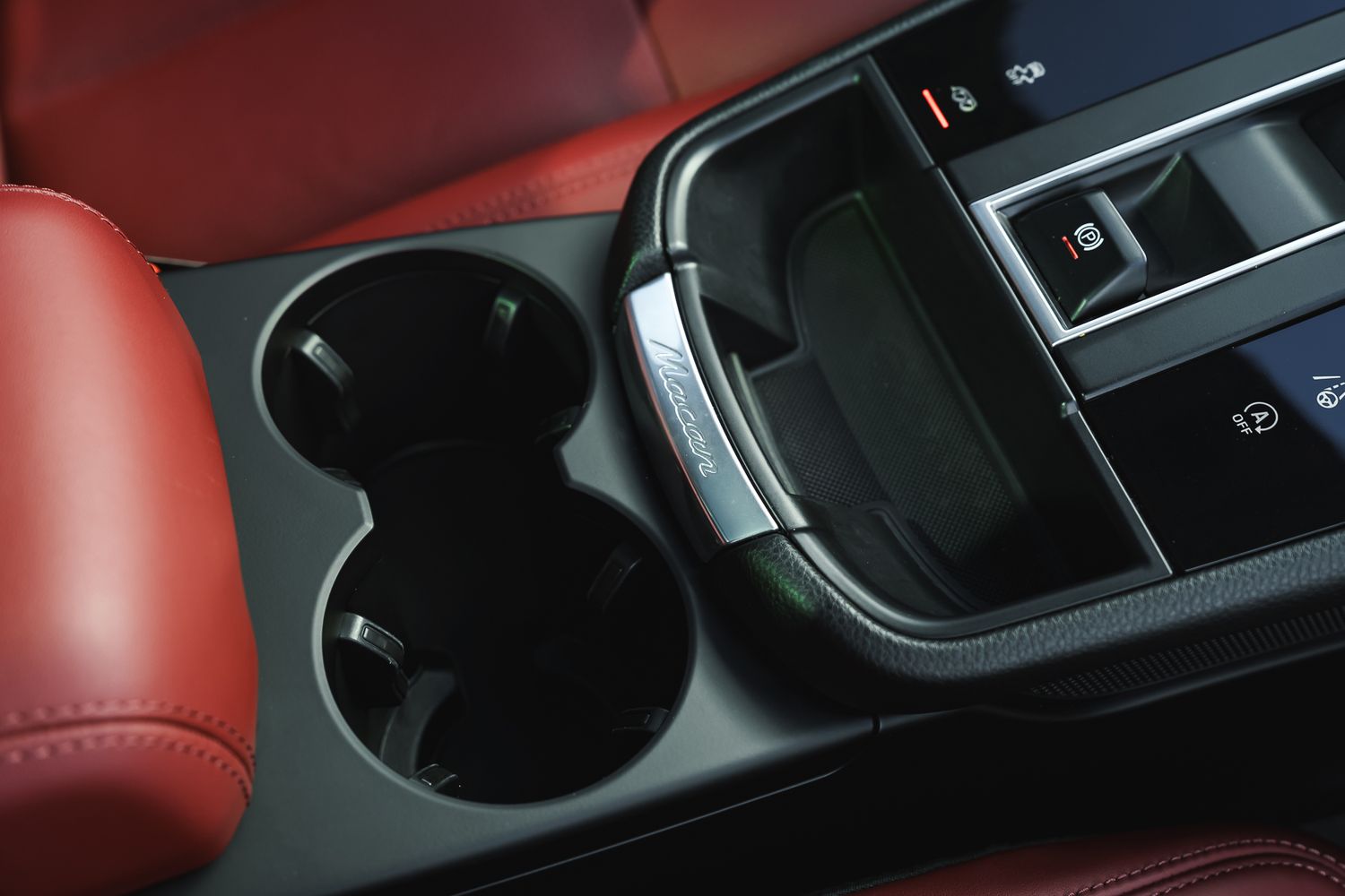 Porsche Macan Semi-Auto PDK