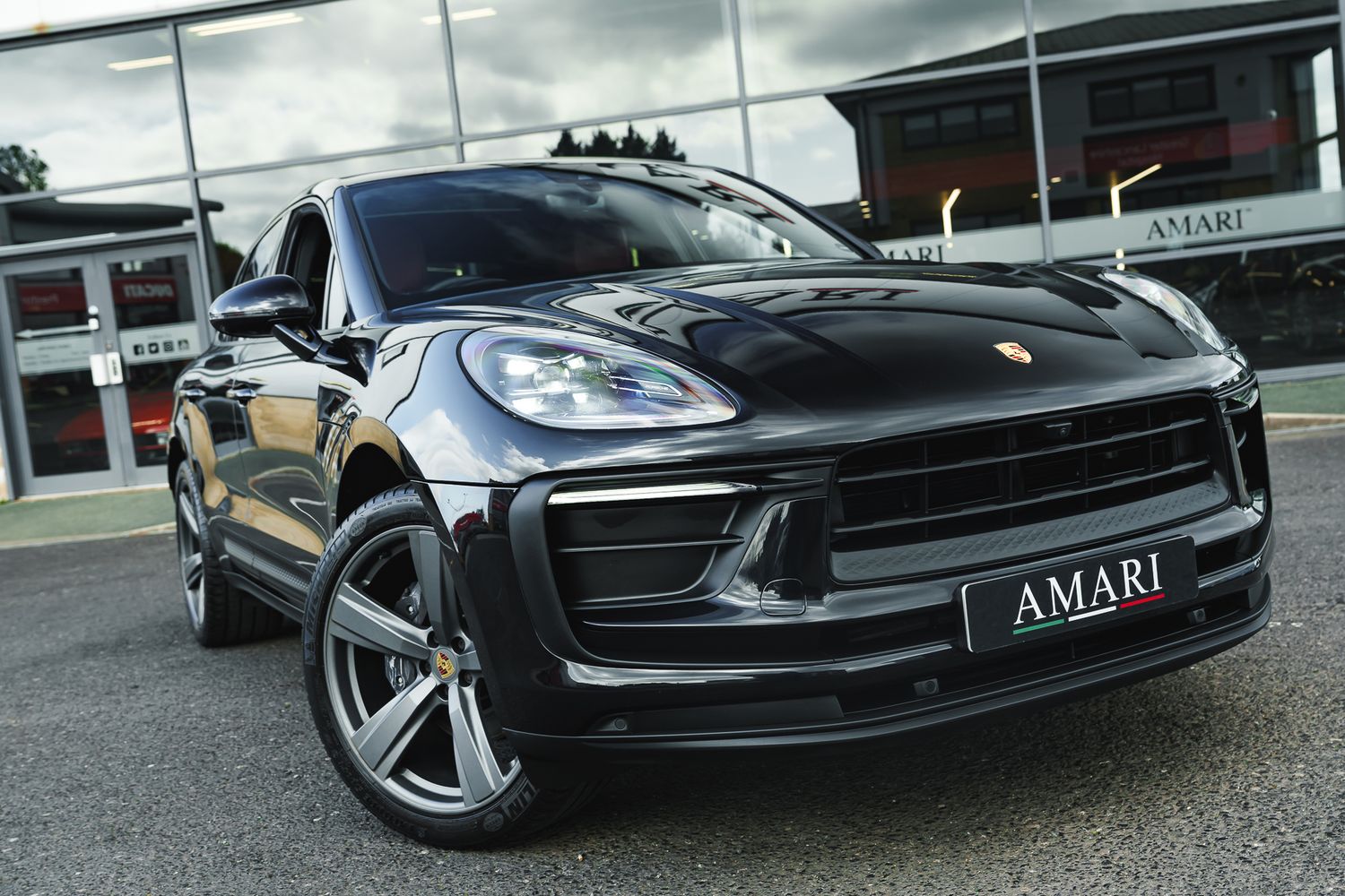 Porsche Macan Semi-Auto PDK