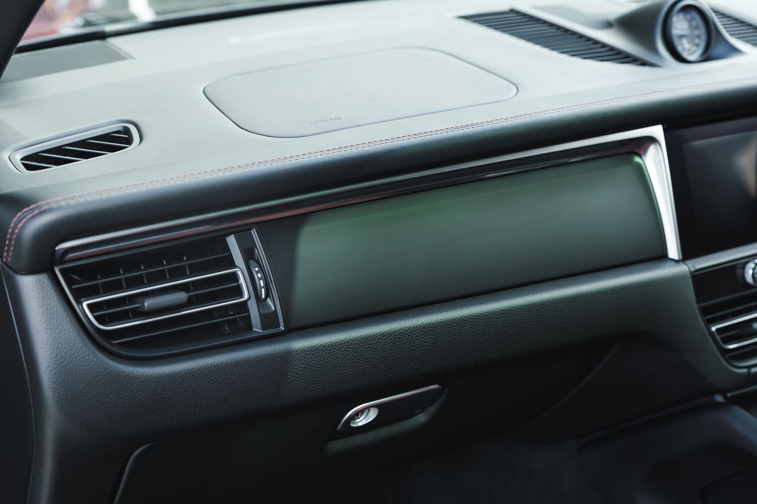 Porsche Macan Semi-Auto PDK