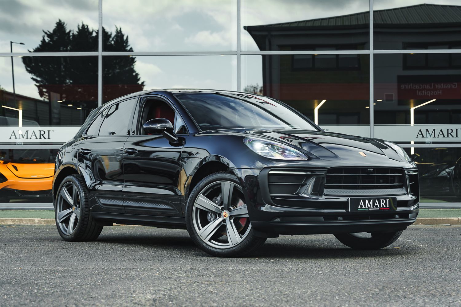Porsche Macan Semi-Auto PDK