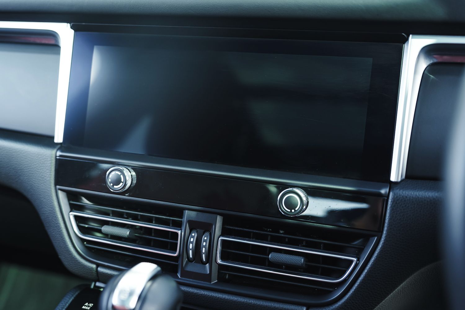 Porsche Macan Semi-Auto PDK