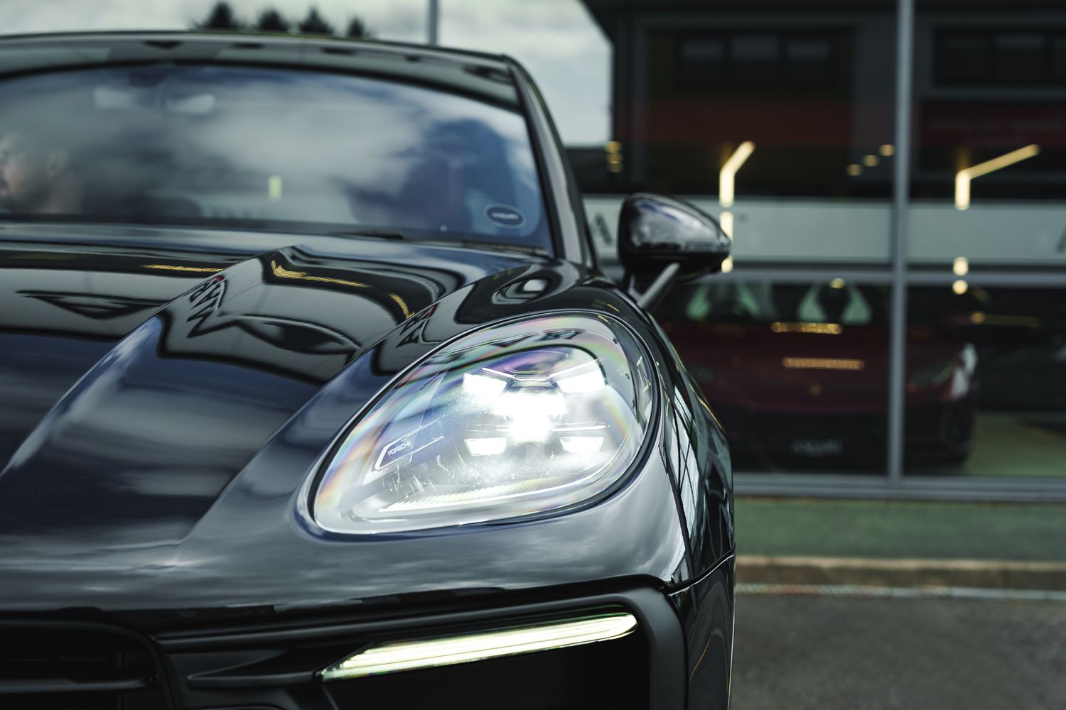 Porsche Macan Semi-Auto PDK