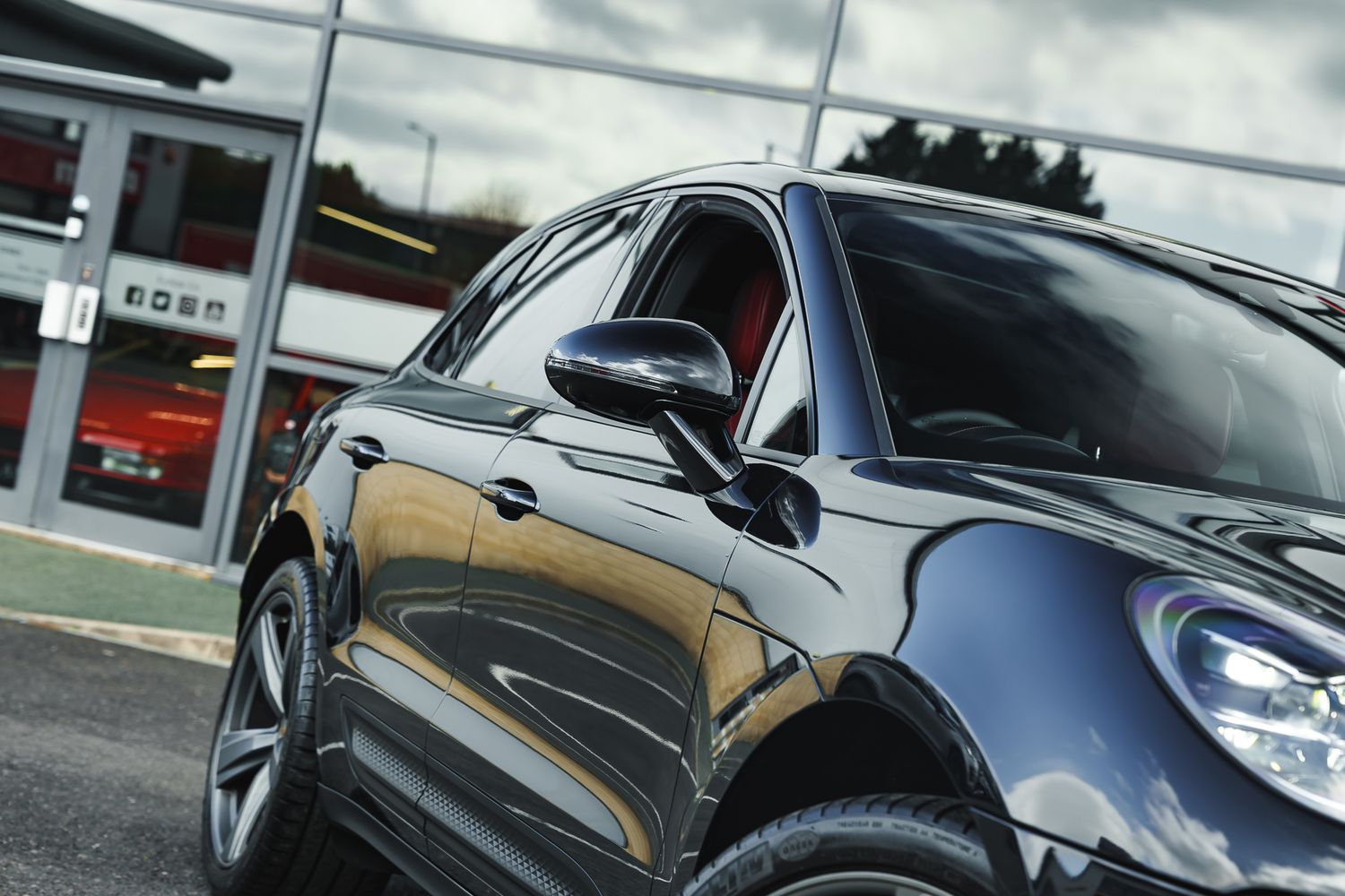 Porsche Macan Semi-Auto PDK