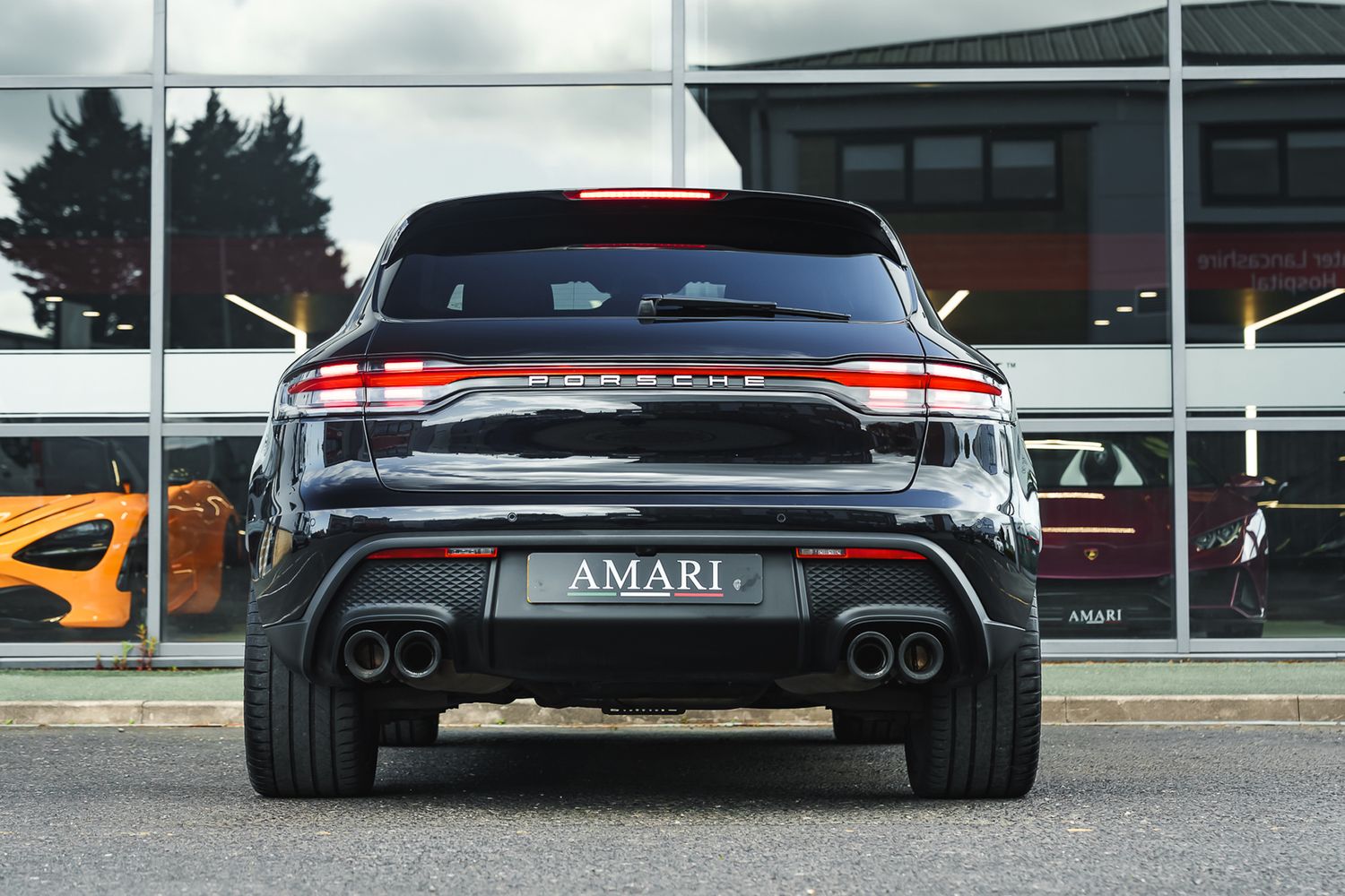 Porsche Macan Semi-Auto PDK