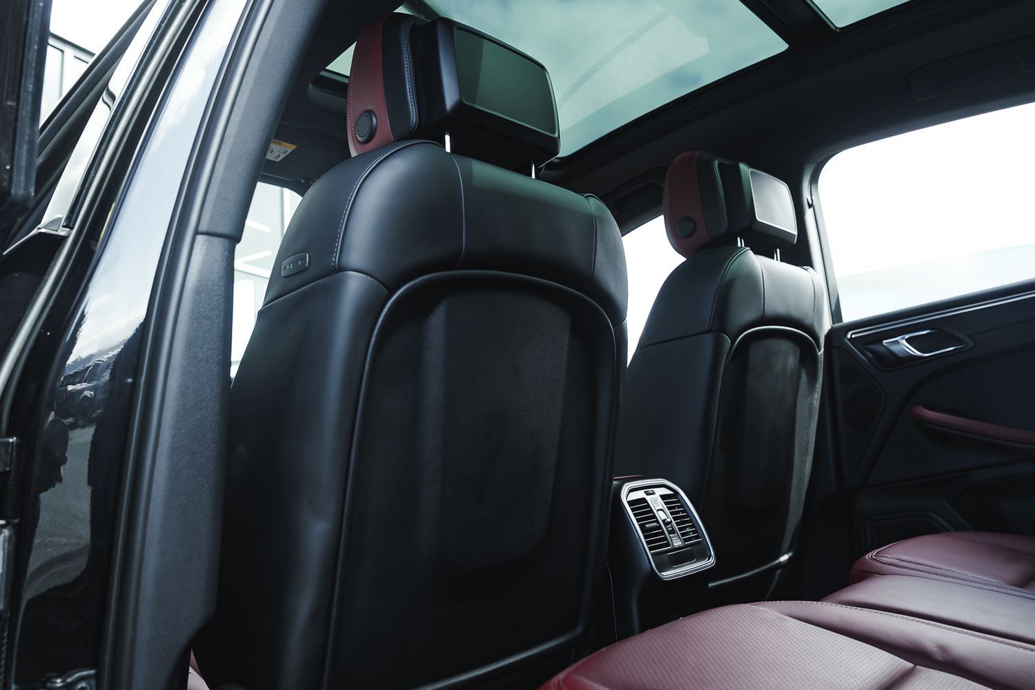 Porsche Macan Semi-Auto PDK