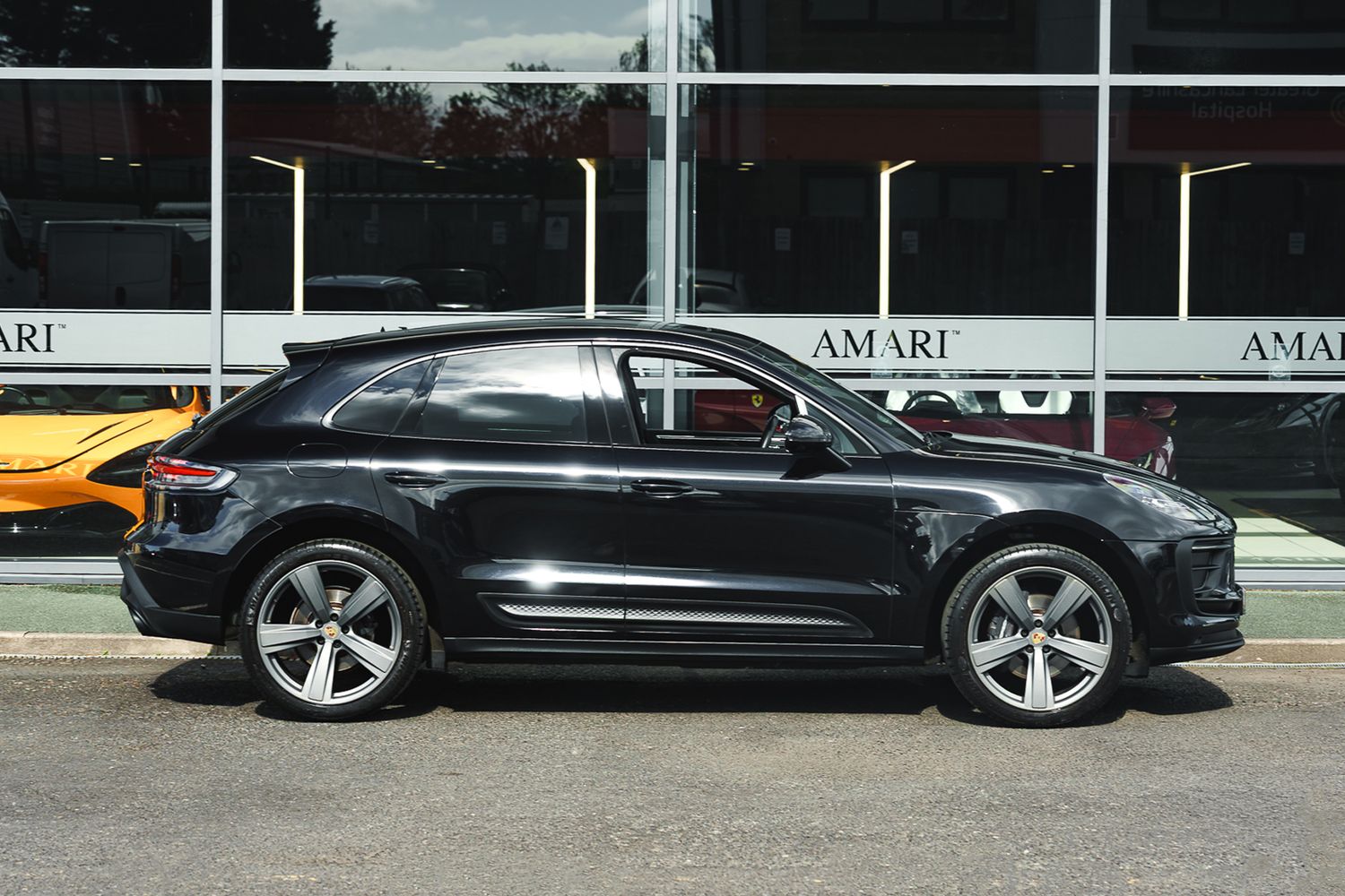 Porsche Macan Semi-Auto PDK