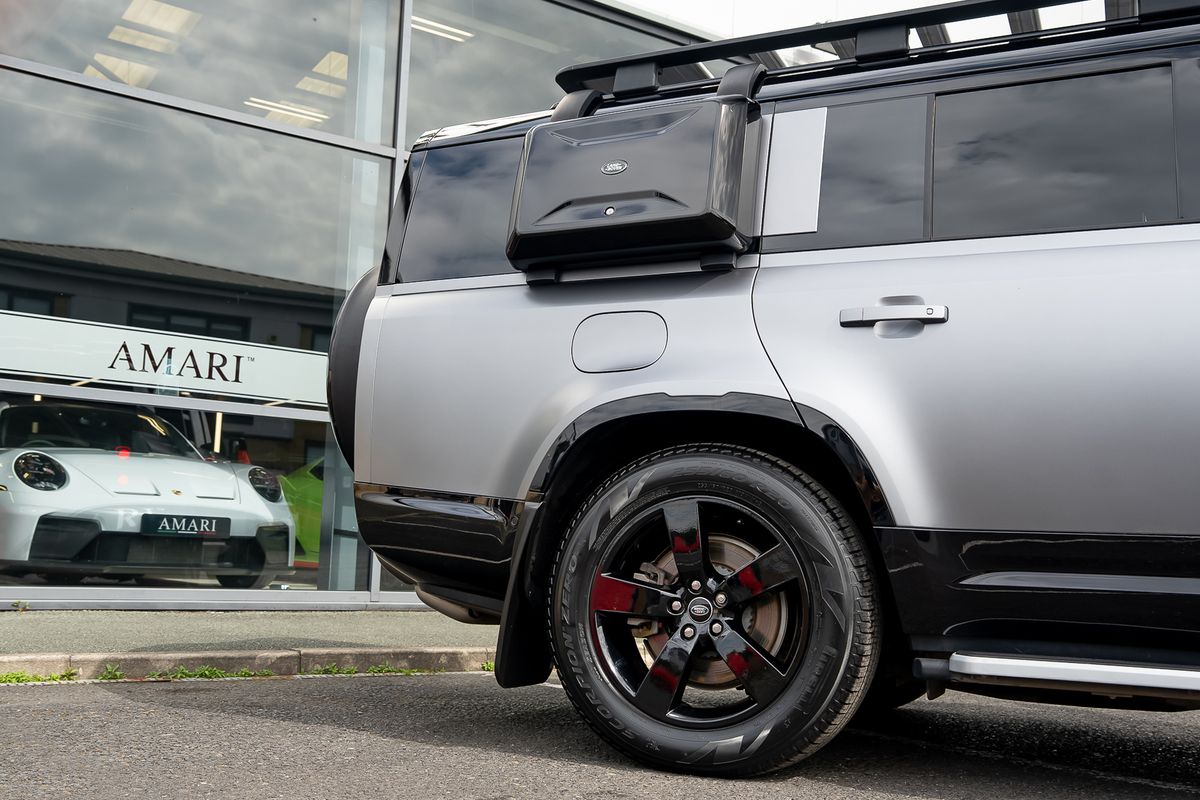 LAND ROVER DEFENDER X-DYNAMIC HSE D MHEV Auto
