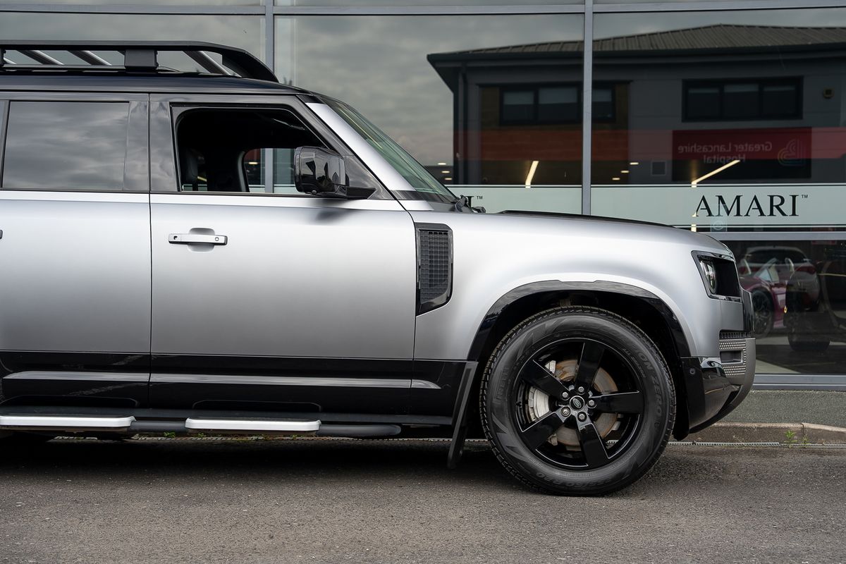 LAND ROVER DEFENDER X-DYNAMIC HSE D MHEV Auto