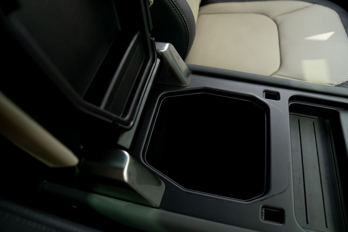 LAND ROVER DEFENDER X-DYNAMIC HSE D MHEV Auto