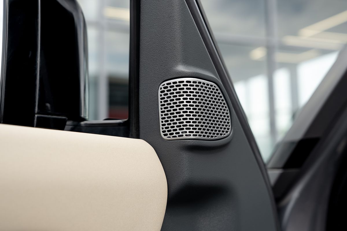 LAND ROVER DEFENDER X-DYNAMIC HSE D MHEV Auto