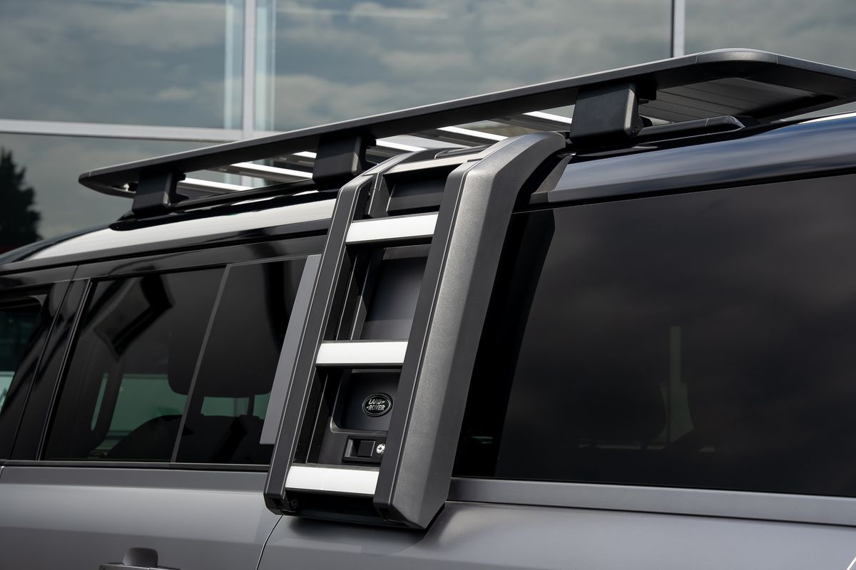 LAND ROVER DEFENDER X-DYNAMIC HSE D MHEV Auto