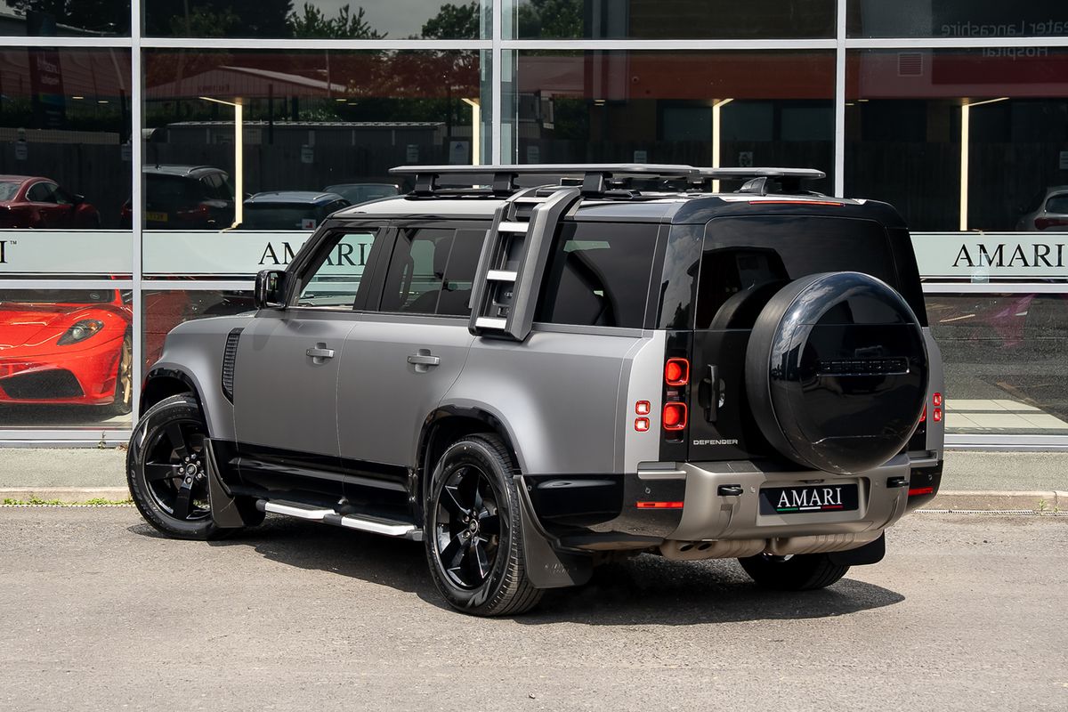 LAND ROVER DEFENDER X-DYNAMIC HSE D MHEV Auto